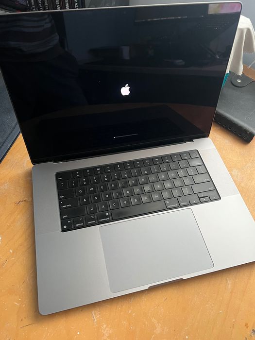 MacBook Pro 16 M1 Pro Space Gray 2021 16GB 1TB