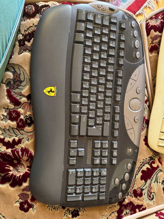 Клавиатура Logitech