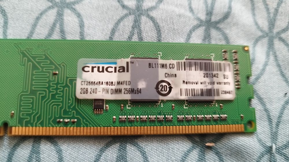 Memorii RAM DDR3 2GB + 2GB  pentru PC – Samsung & Crucial