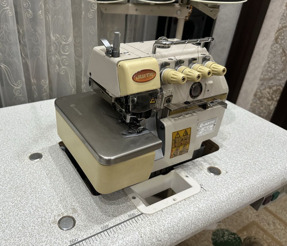 Оверлок Juita JT 766-4F