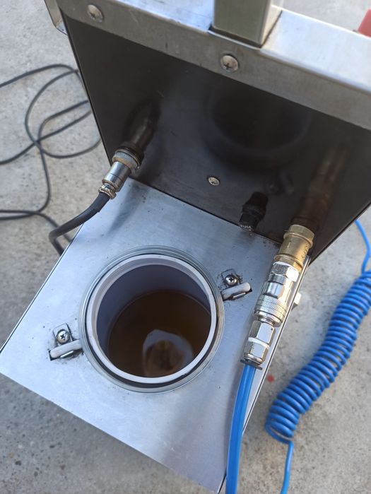 Aparat aerisitor auto de frine, ambreiaj