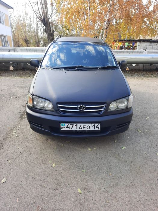 Продам машину Тойота Ипсум