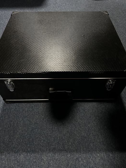 Vând Acordeon Parrot 120 de basi