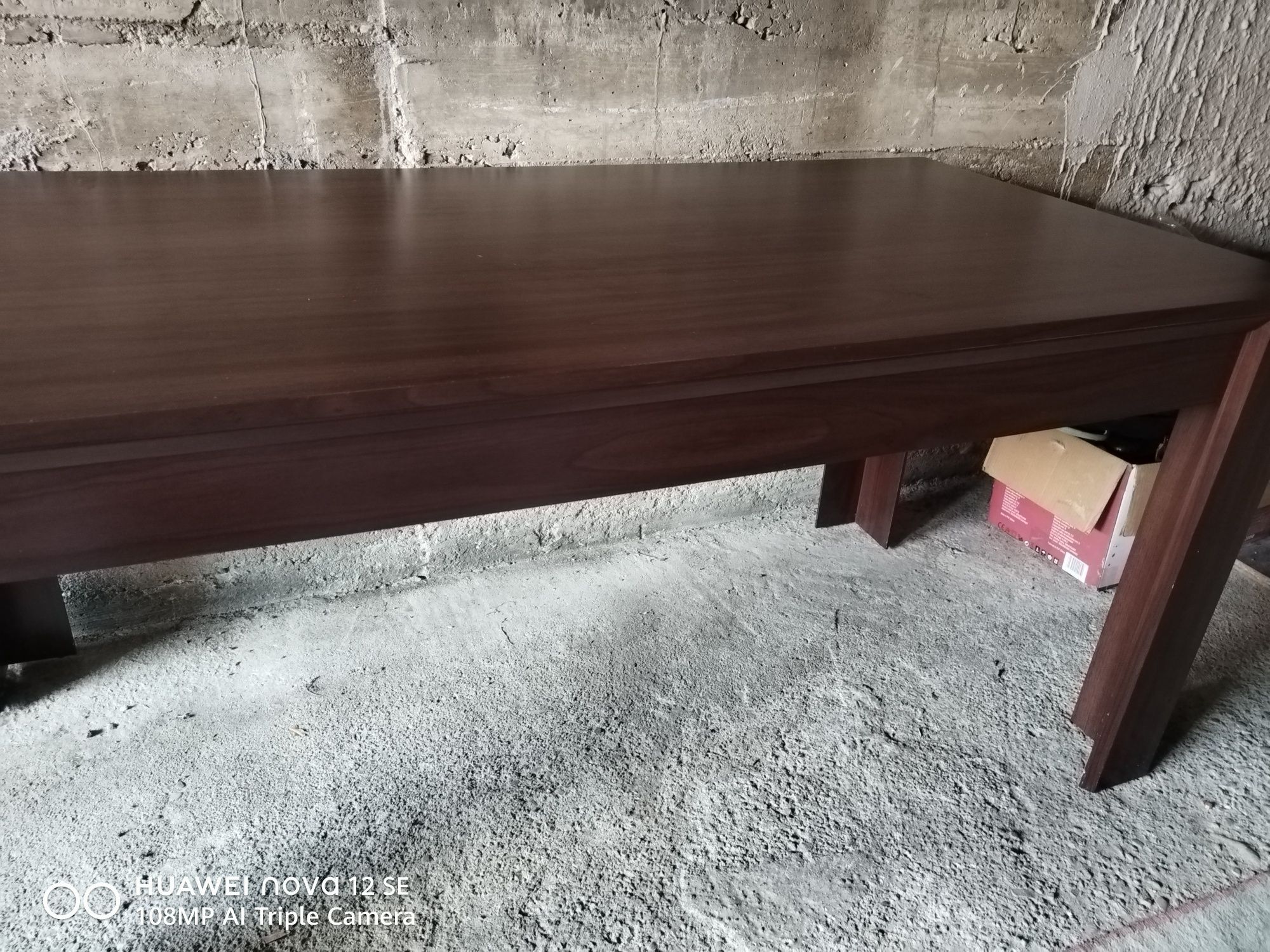 Vand masa mare 8-10 persoane, preț 699 lei