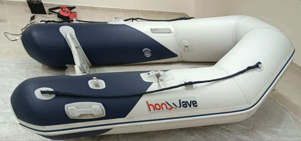 Надуваема лодка Honwave
