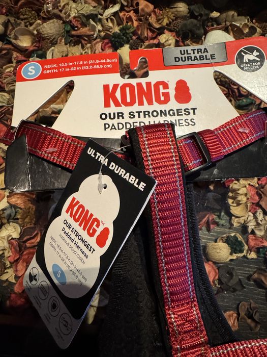 Ham roșu ajustabil pentru câini Kong Mărimea S