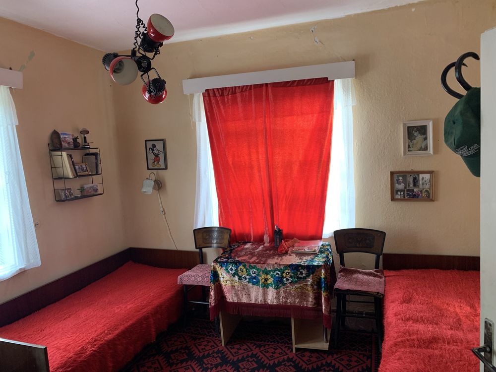 Къща в с.Равнище, област София