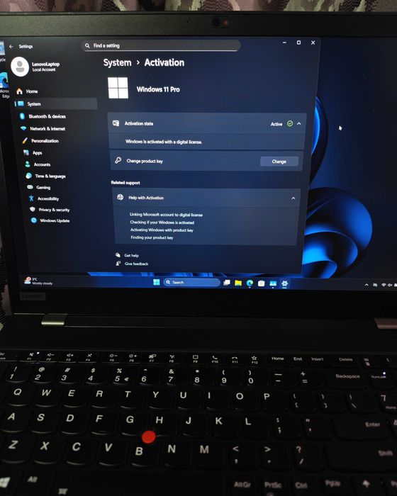 Laptop Lenovo T15 Gen1, i7-10510U, 16GB RAM, 256GB SSD, Win 11 Pro