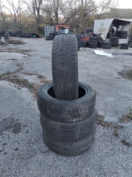 Гуми 225 55 18 Тойо Toyo 4 броя. Нов внос. Не са нови! Цената е за бр.