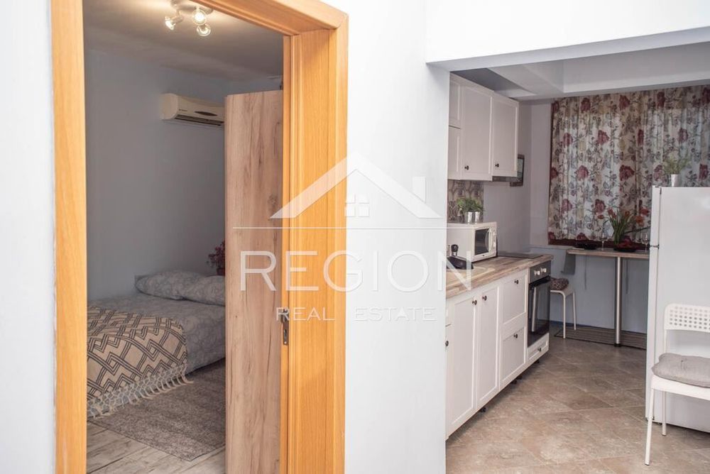 Дава се под наем Двустаен апартамент в Варна, Гръцка махала - 68 кв.м за 464.1 € - Снимка #1