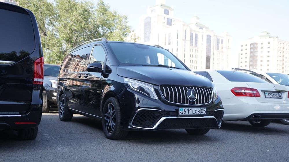 Аренда с водителем 5000/час Мерседес Vclass Viano микроавтобус минивэн