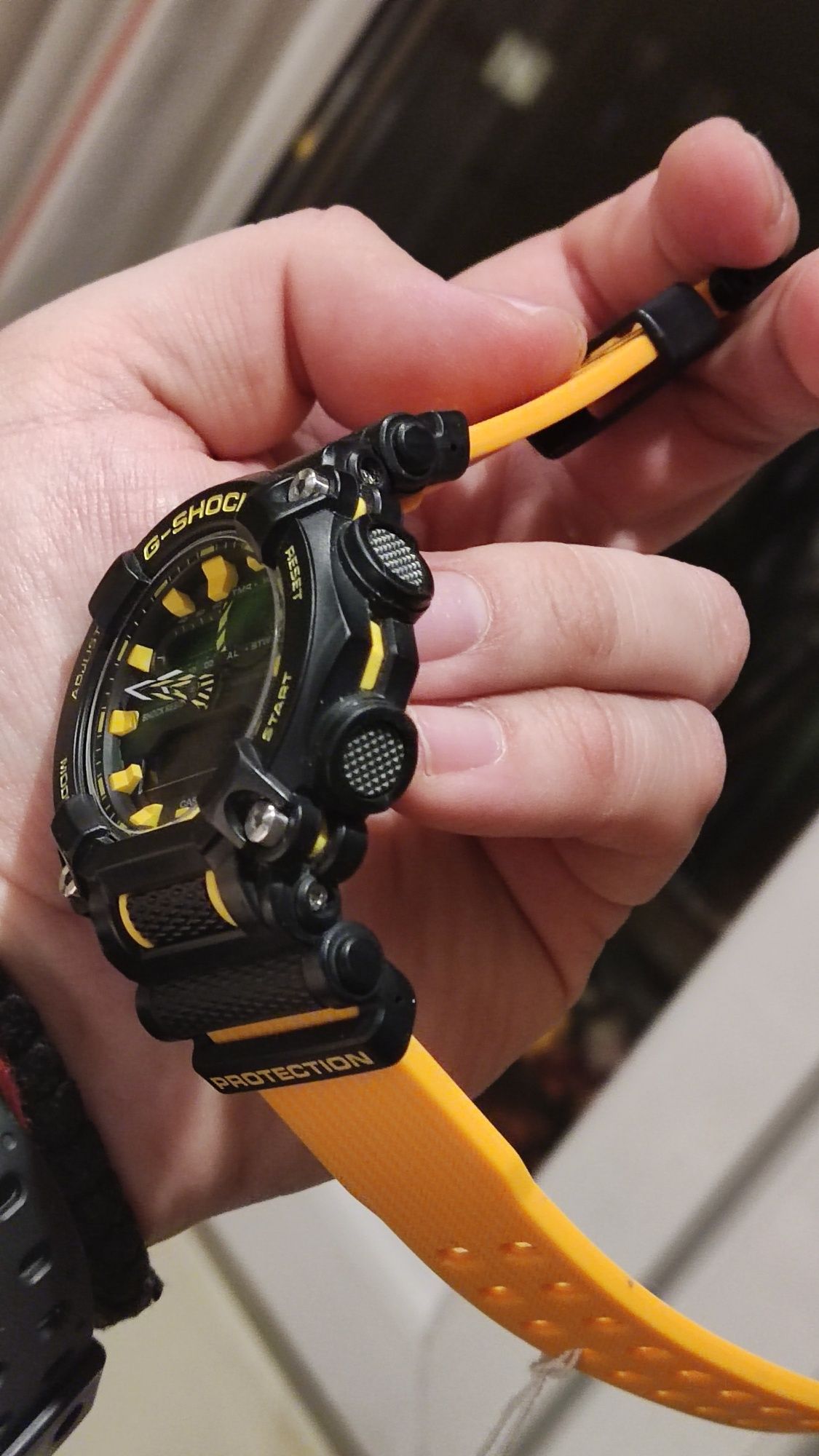 Casio g shock GA-900A-1A9ER