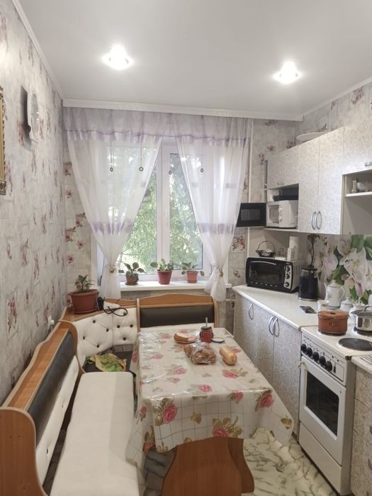 Продам 3х к.кв на 9 мкр этаж 2/6