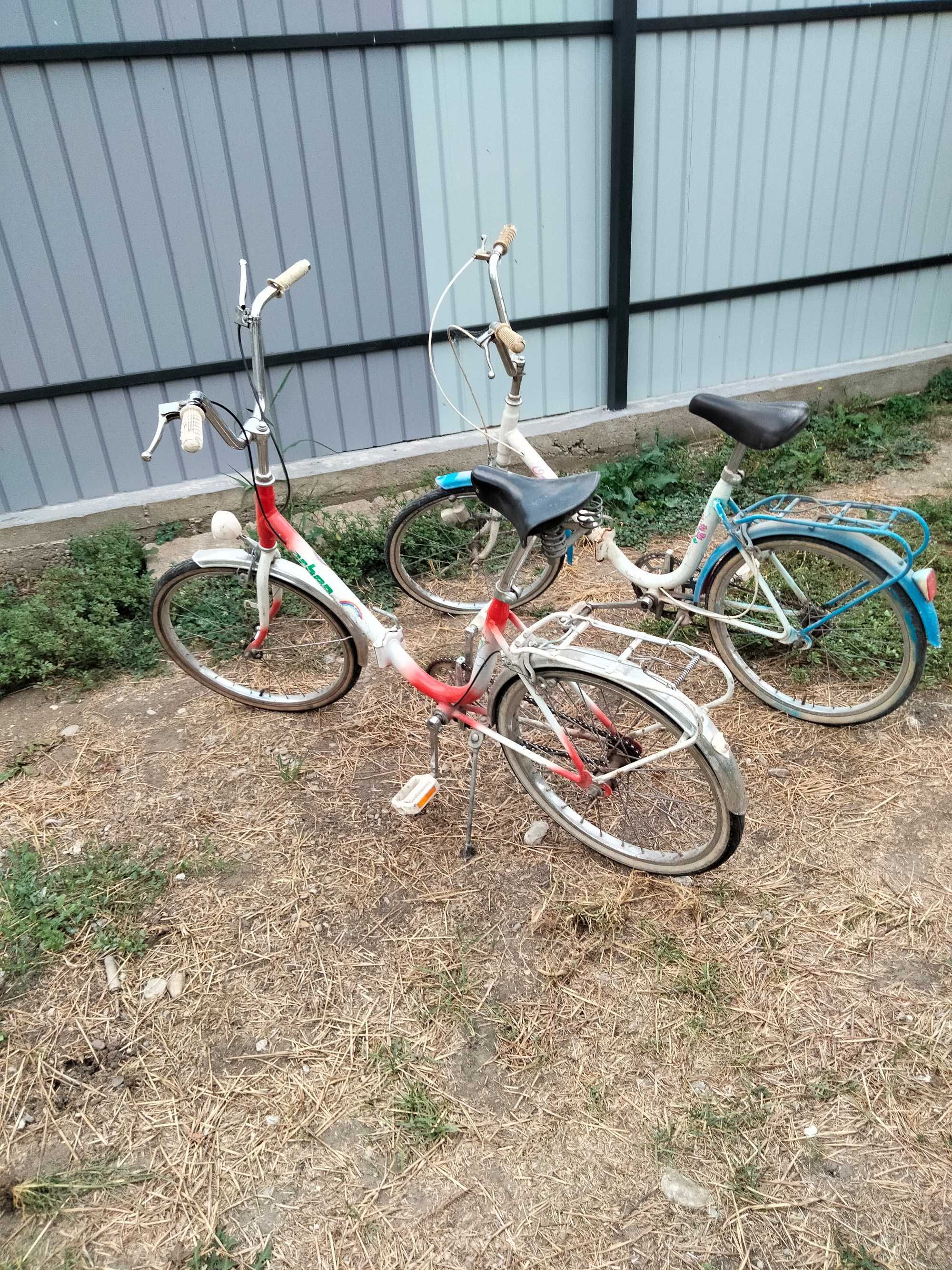 Vand biciclete, se vând separat sau împreună,preț 3000lei negociabil