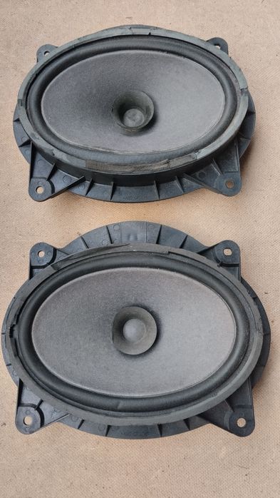 Оригинальные динамики Toyota
