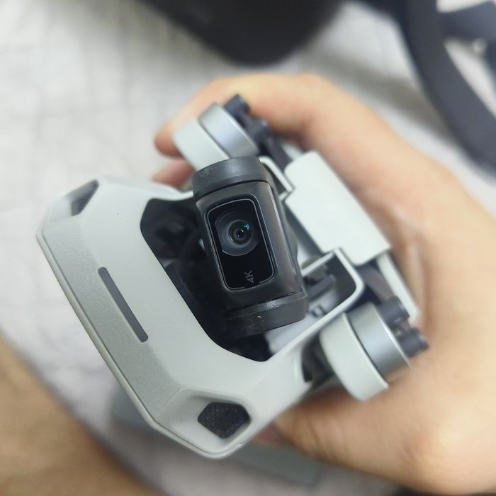 Продам дрон DJI mini2 combo