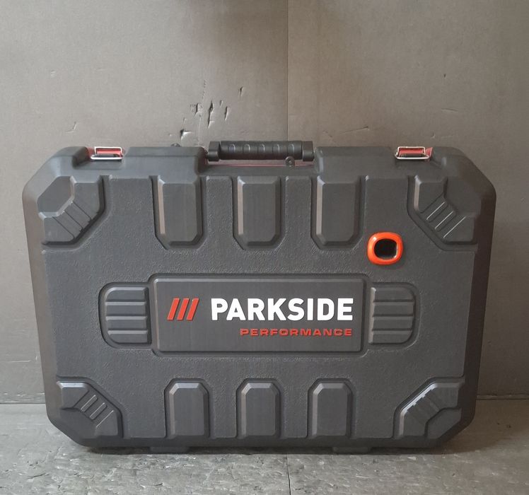 Radio Parkside 20v si 220v 2x30 wati bluetooth,usb