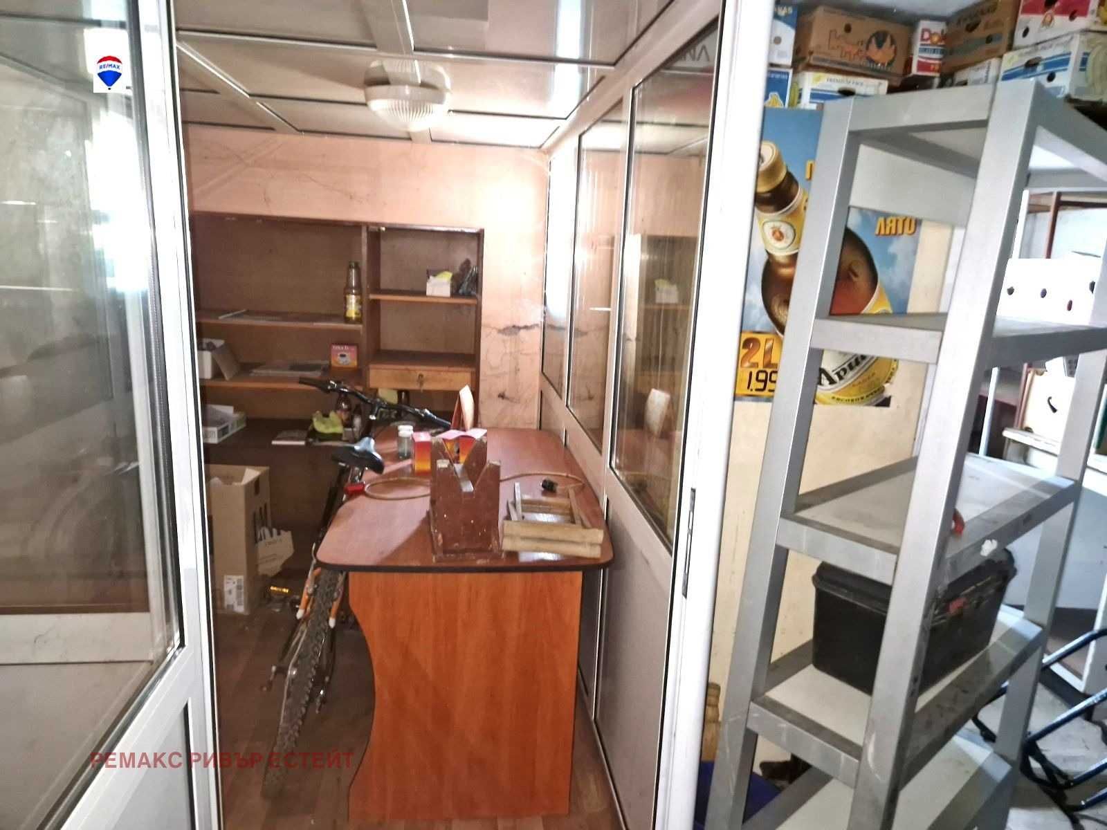 Гараж за продажба кв. Дружба 2