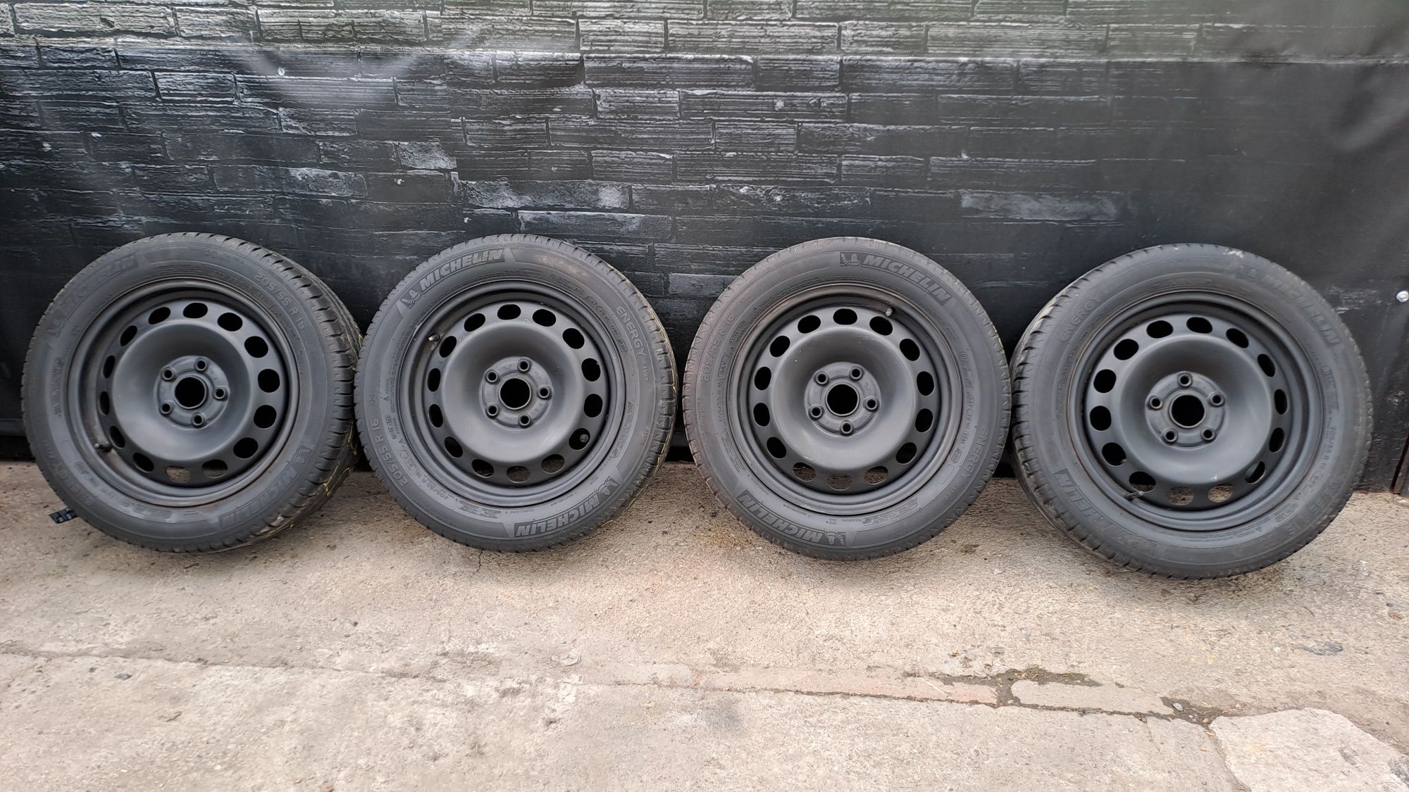 16" 5Х112мм VAG Джанти с гуми 205 55 16 Michelin