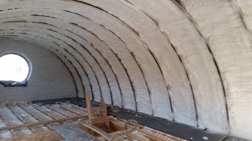 Termo / Hidro / Fono izolatii cu spuma poliuretanica si poliuree