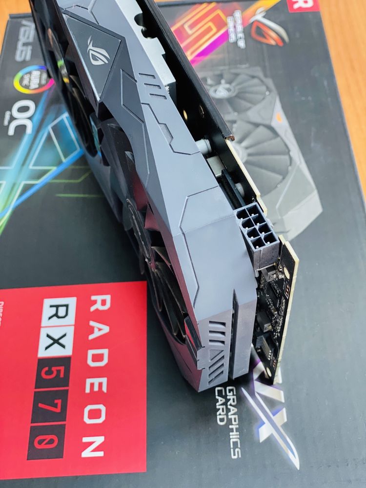 Placa Video Asus ATI Radeon RX570 | 4GB | 256 bit