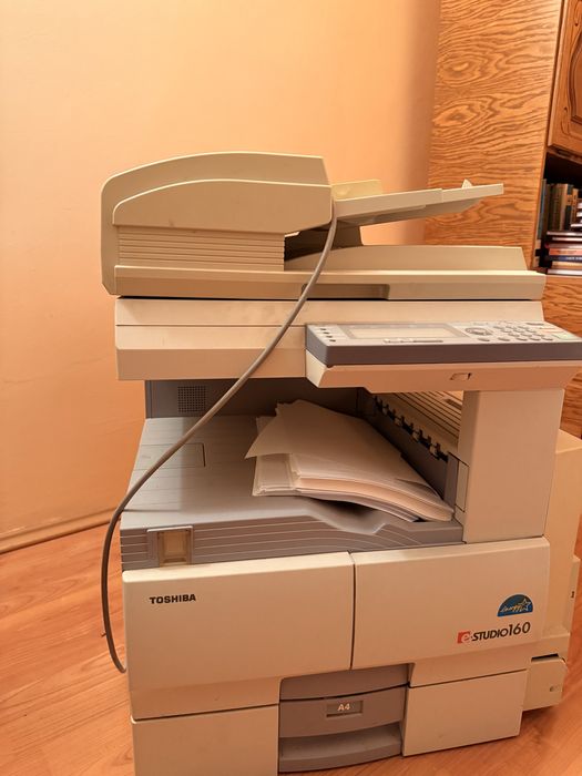 Imprimanta multicolor profesionala Toshiba EStudio 160
