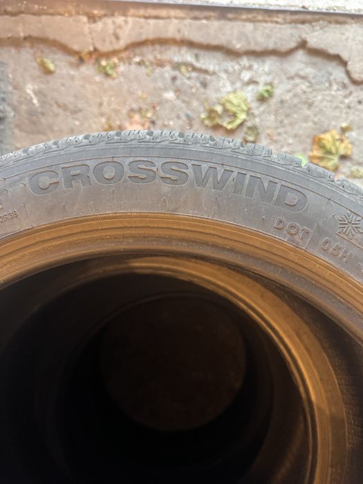 Зимни и летни гуми GROSSWIND 235/45/18
