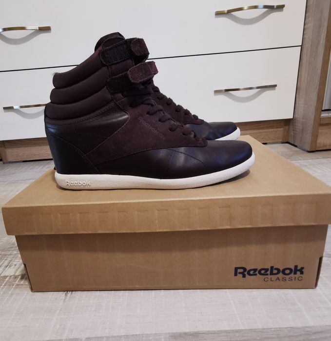 Дамски кецове Reebok