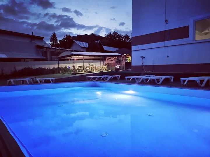 Pensiune cu piscina privata – inchiriere integral