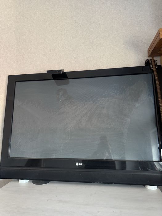 Телевизор LG 127 см