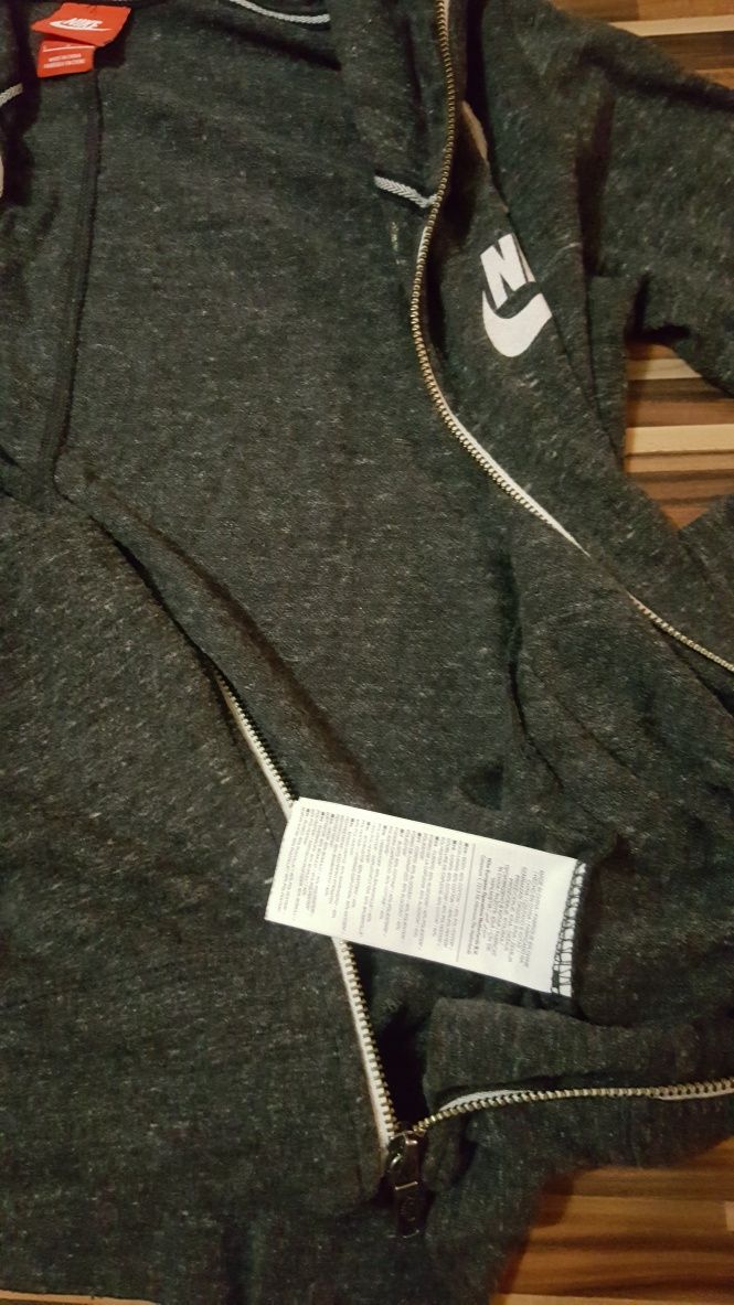 (S) NIKE Gym оригинален екип