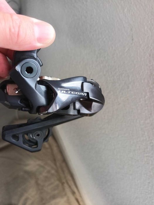 Schimbator spate Ultegra Di2 - 8050 SS si fata Dura Ace 9070 11 sp