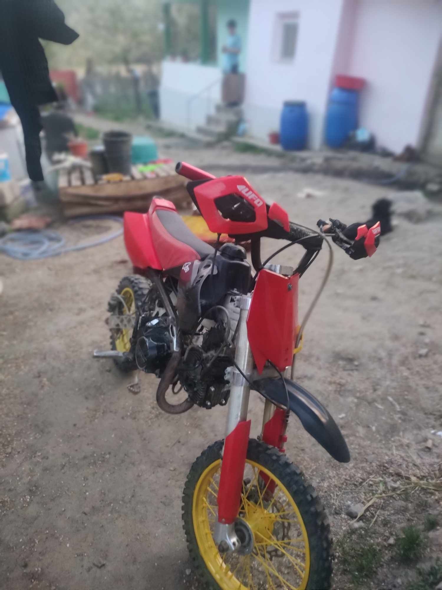 Vând  cross lifan 140cc