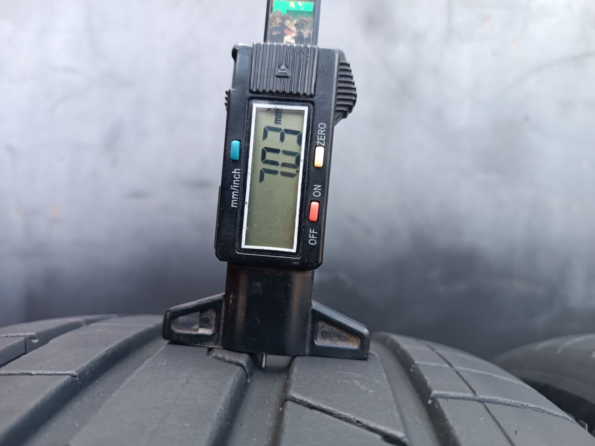 225/45/19 Hankook Дот 1022