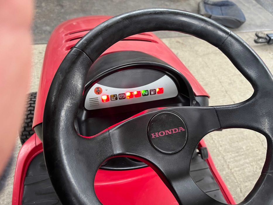 Тракторна косачка Honda HF2620 професионална