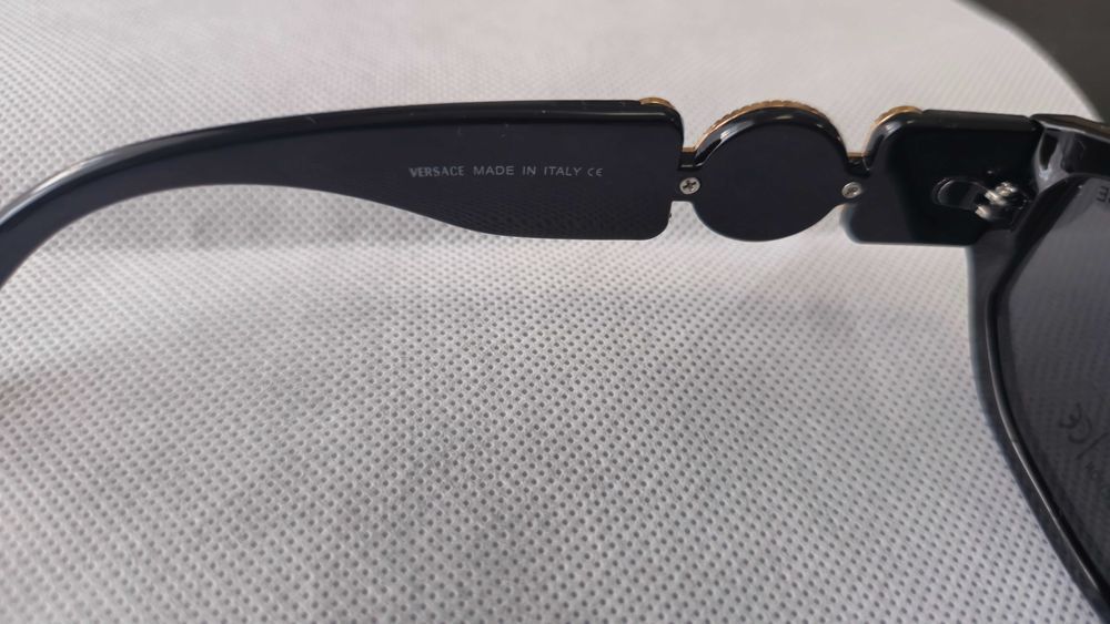 Ochelari de soare model Versace