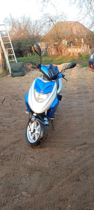 Vând scuter cpi sport