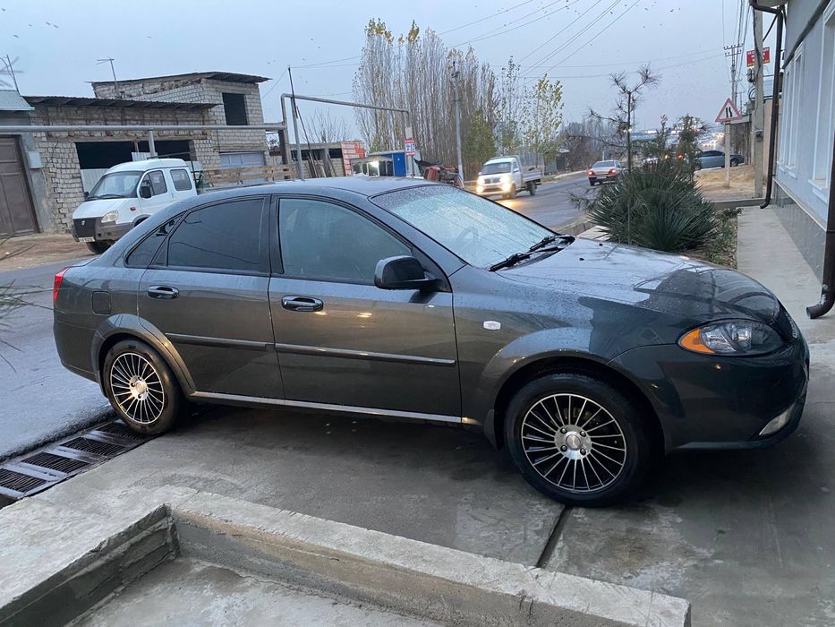 Gentra  sotiladi 2018 avtomat