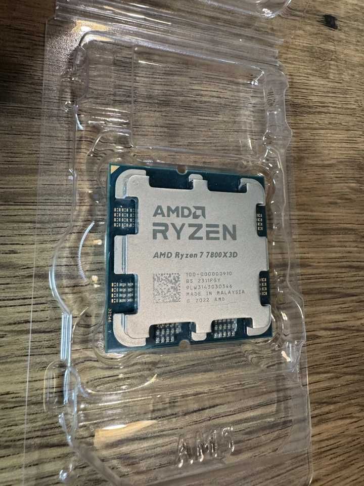Процесор AMD Ryzen 7 7800X3D, осемядрен (4.2/5.0GHz, 96MB Cache)