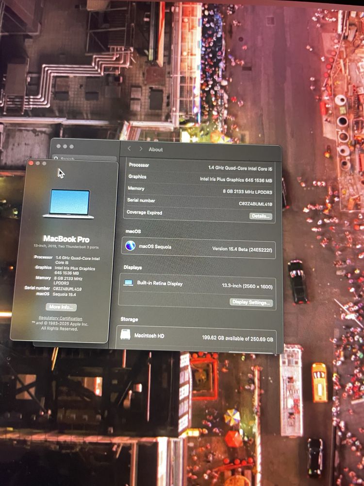 Vând MacBook citiți descrierea!!