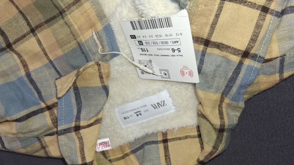 Jachetă Zara îmblănită nefolosită, cu etichetă, pentru copii 5-6 ani