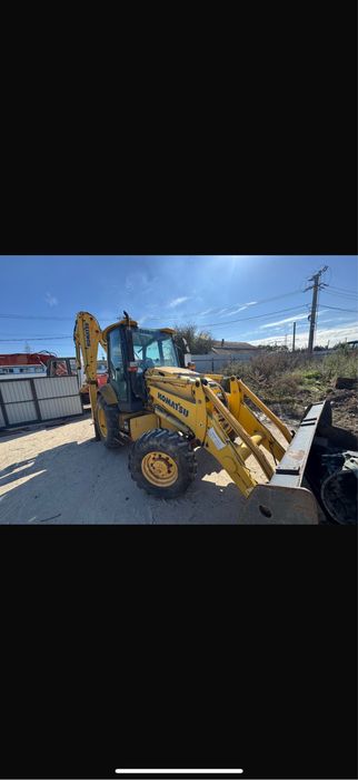 Buldoexcavator Komatsu WB93R 2008 3800 ore