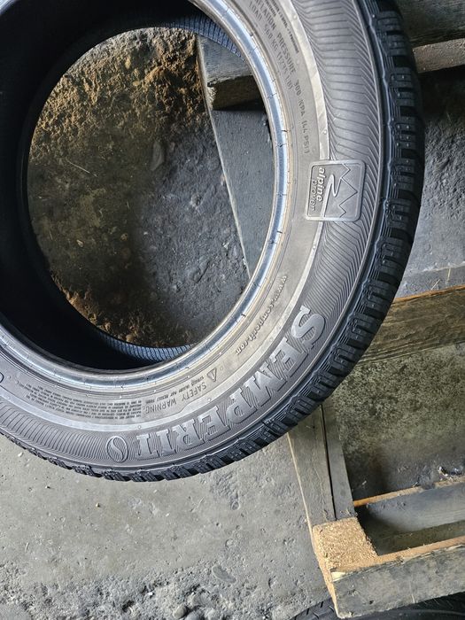 4 anvelope iarna 185 65 15 Semperit