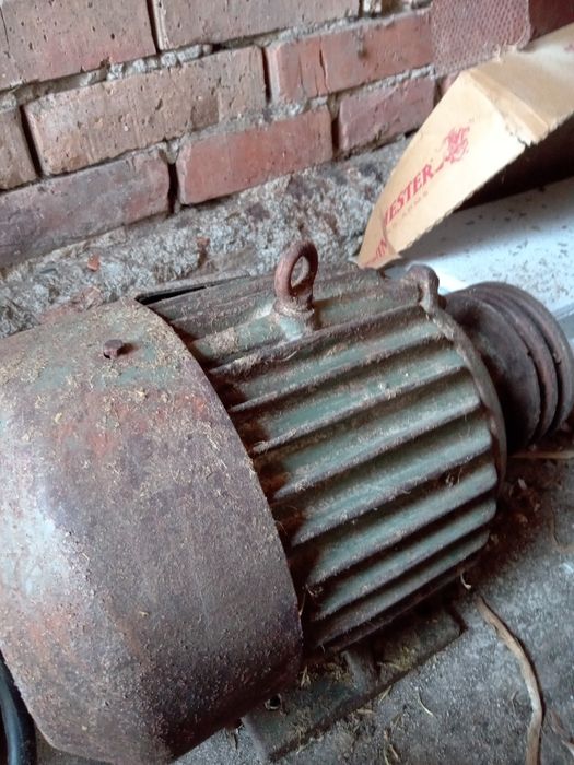 Ярмомелка с трифазен двигател