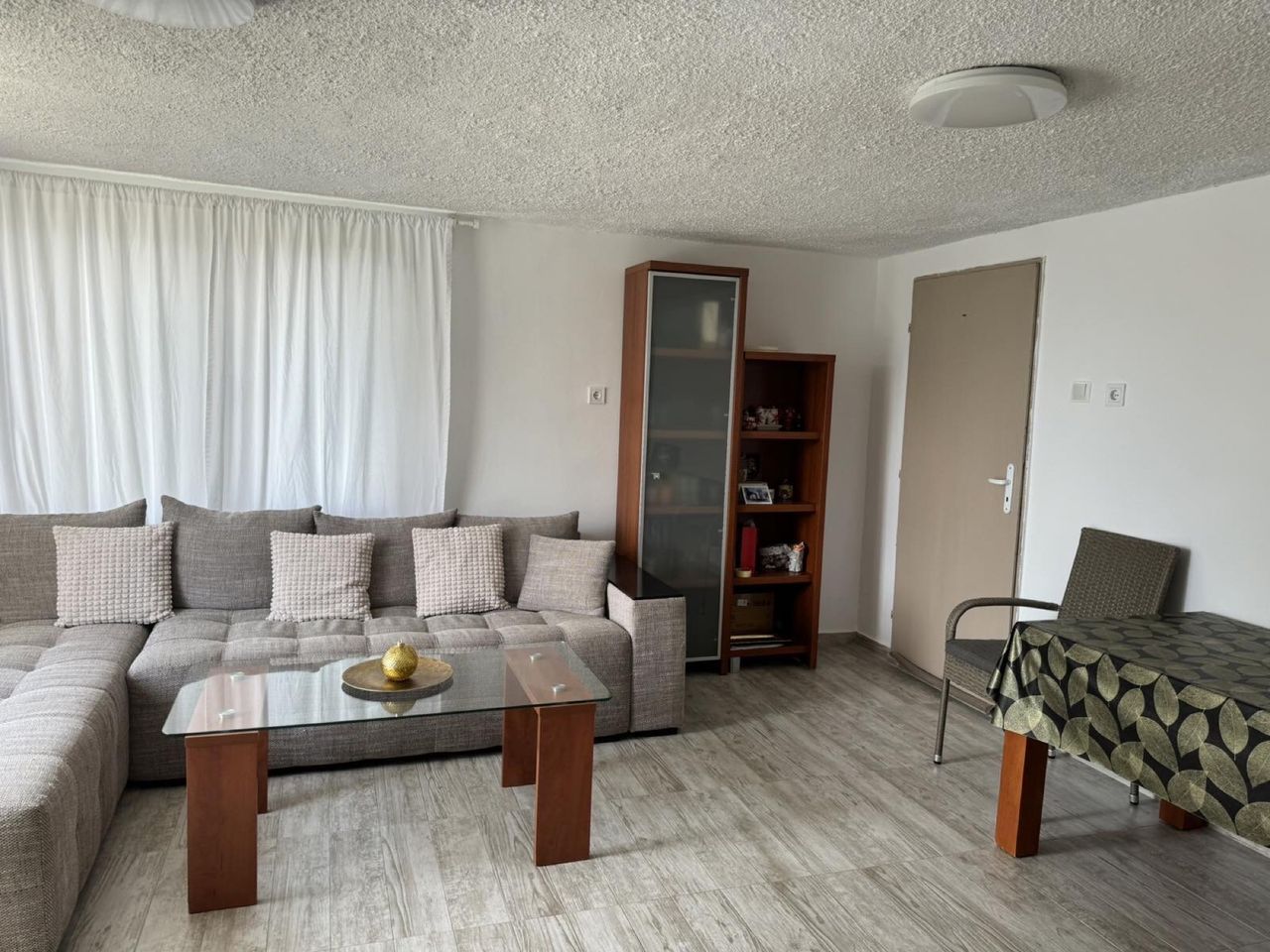 Продава се Къща в с. Гуцал, Област София-област - 180 кв.м за 462 €/кв.м - Снимка #2