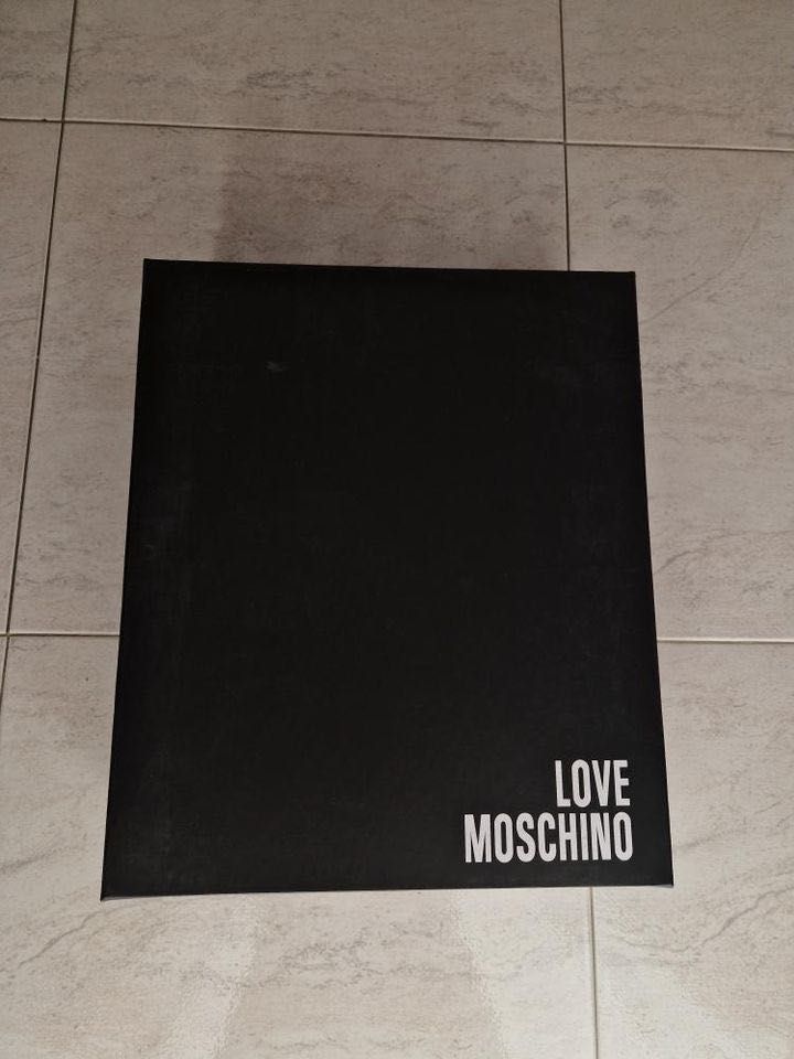 Оригинални зимни боти - Moschino