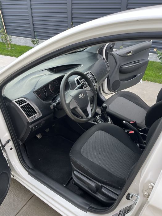 Vand  sau achimb Hyundai i20