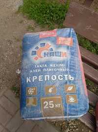 Продам плиточный клей