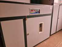 Incubator profesional  528 sau 1056 oua