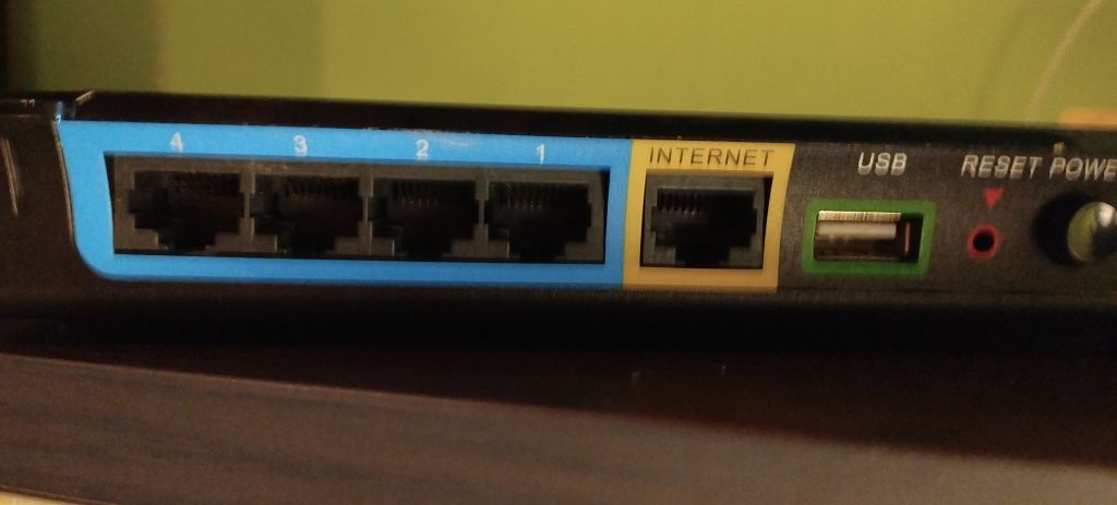 Рутер D-Link Dir-657